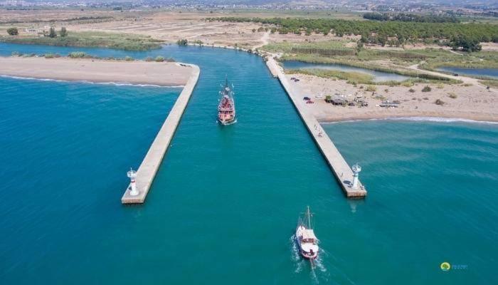 Apollon Boat And Yacht Tour Side
